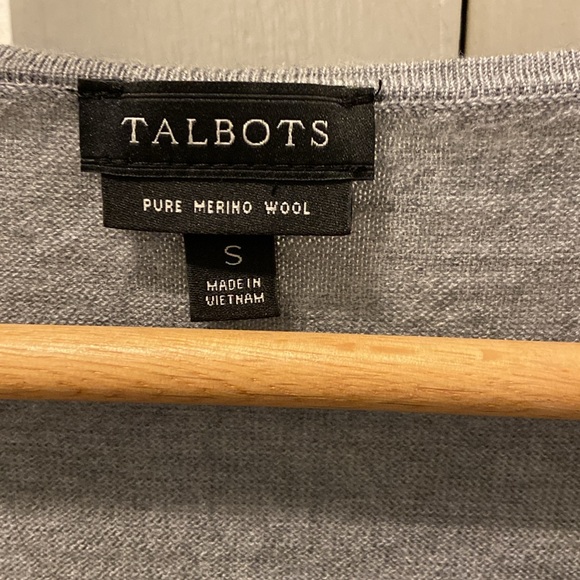 Talbots sweater - Picture 2 of 5